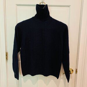 Vintage LL Bean Lambs Wool Turtle Neck Sweater Size Medium